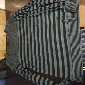 Womens Staccato long sleeved lightweight sweater size medium